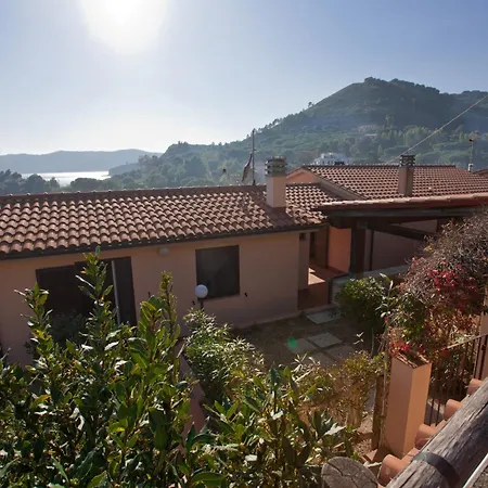 アパート Norsi カポリーヴェリ